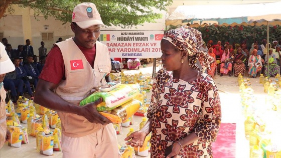 Aziz Mahmud Hüdayi Vakfından Senegal'de Ramazan yardımı