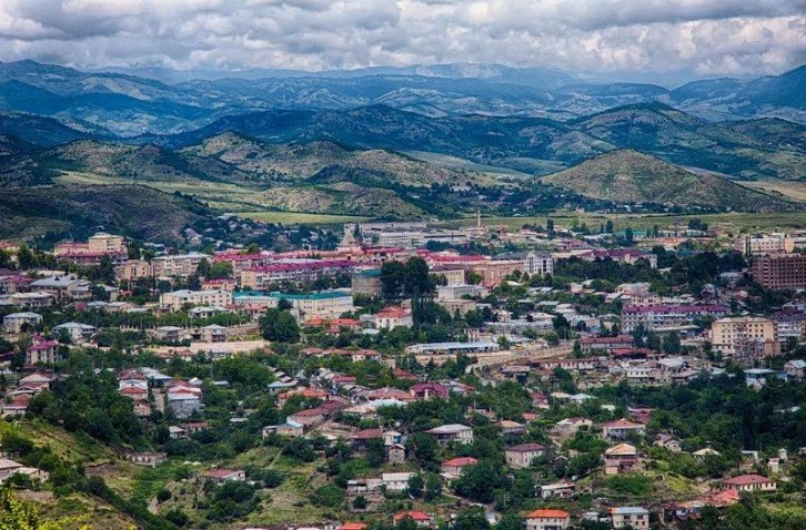 Azərbaycan Qarabağdakı erməniləri öz vətəndaşı kimi görür -İrada Celil yazdı-