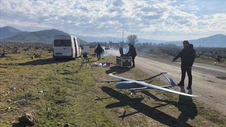 Baha ve Poyraz arama-kurtarma ekiplerinin "gözü" oldu