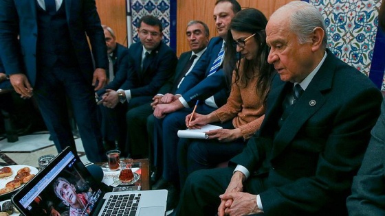 Bahçeli, 'Yılın Fotoğrafları' oylaması