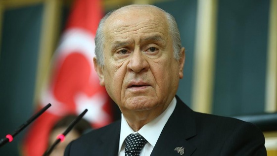 Bahçeli'den milli güreşçi Kayaalp'e kutlama