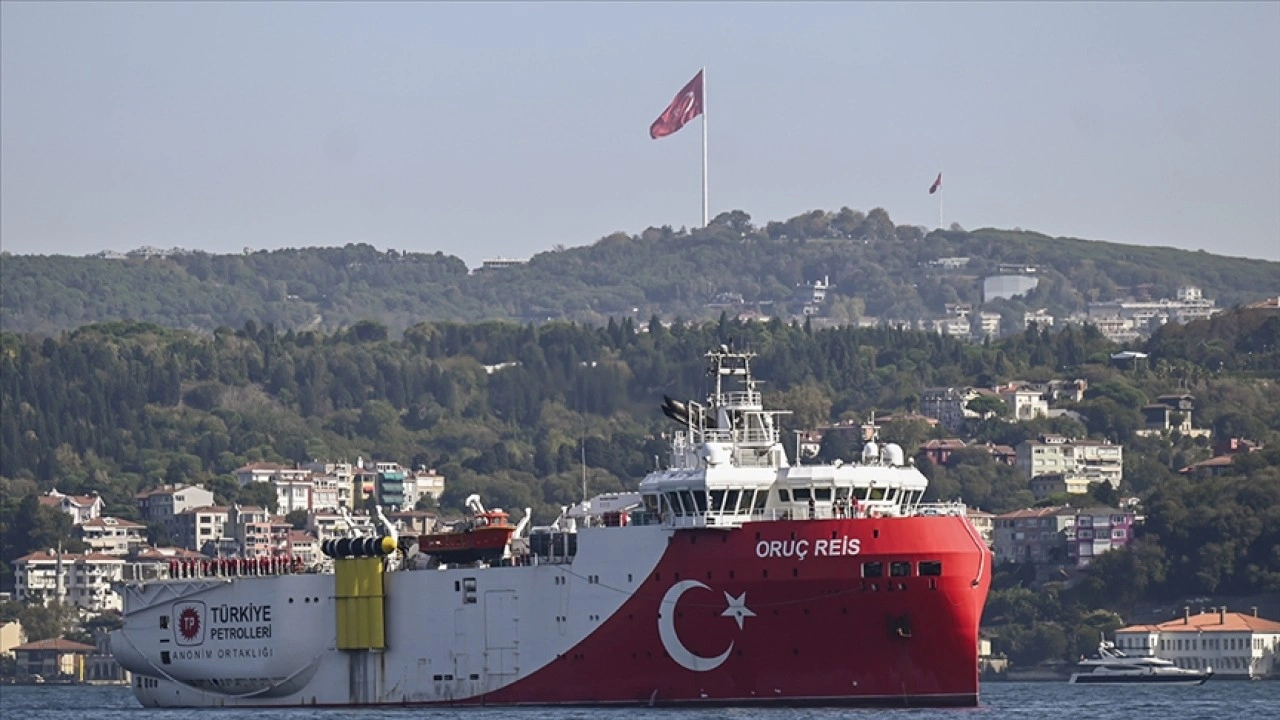 Bakan Bayraktar: Denizlerde doğal gaz ve petrol aramacılığında yeni bir dönemi başlattık