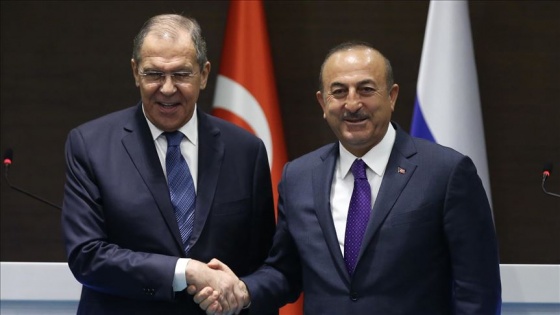 Bakan Çavuşoğlu Rus mevkidaşı Lavrov'la telefonda görüştü