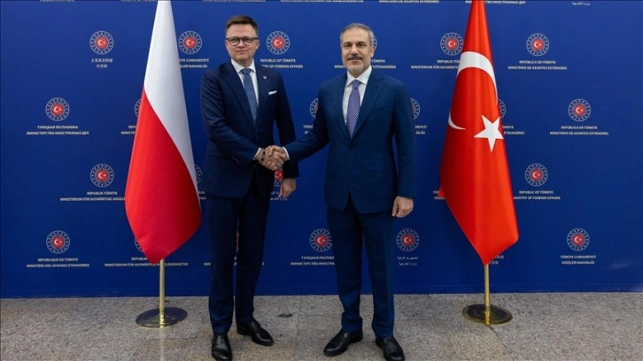 Bakan Fidan, Polonya Meclis Başkanı Holownia ile Ankara'da görüştü