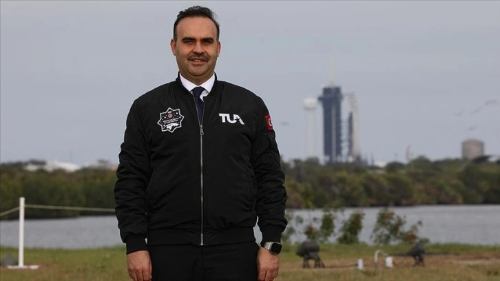 Bakan Kacır, Gezeravcı'nın Uluslararası Uzay İstasyonu'ndan ayrılışının ertelenmesini değe