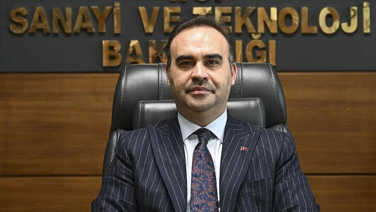 Bakan Kacır: Türkiye, yüksek teknolojiyle, katma değerli üretimle yoluna devam ediyor