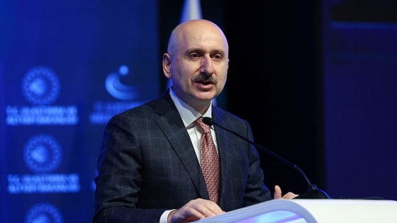 Bakan Karaismailoğlu: Halkımızla birlikte hakikati ve demokrasiyi savunmaya devam edeceğiz