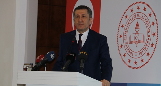 Bakan Selçuk: 'Biz dünyayla rekabet ediyoruz, yarışıyoruz'