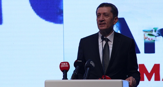 Bakan Selçuk: 'Bugün bir varmış hep varmış diyeceğiz'