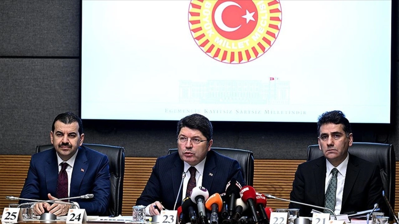 Bakan Tunç: DEM Parti'nin İmralı ziyareti talebine ilişkin değerlendirmemiz devam ediyor