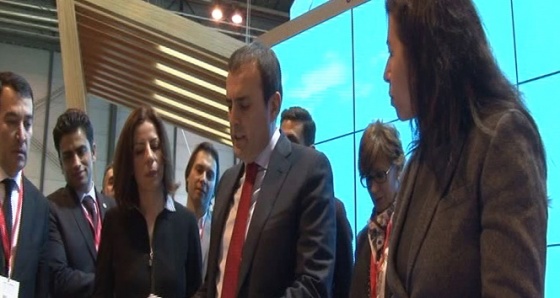 Bakan Ünal Madrid’deki FITUR Fuarında stantları ziyaret etti