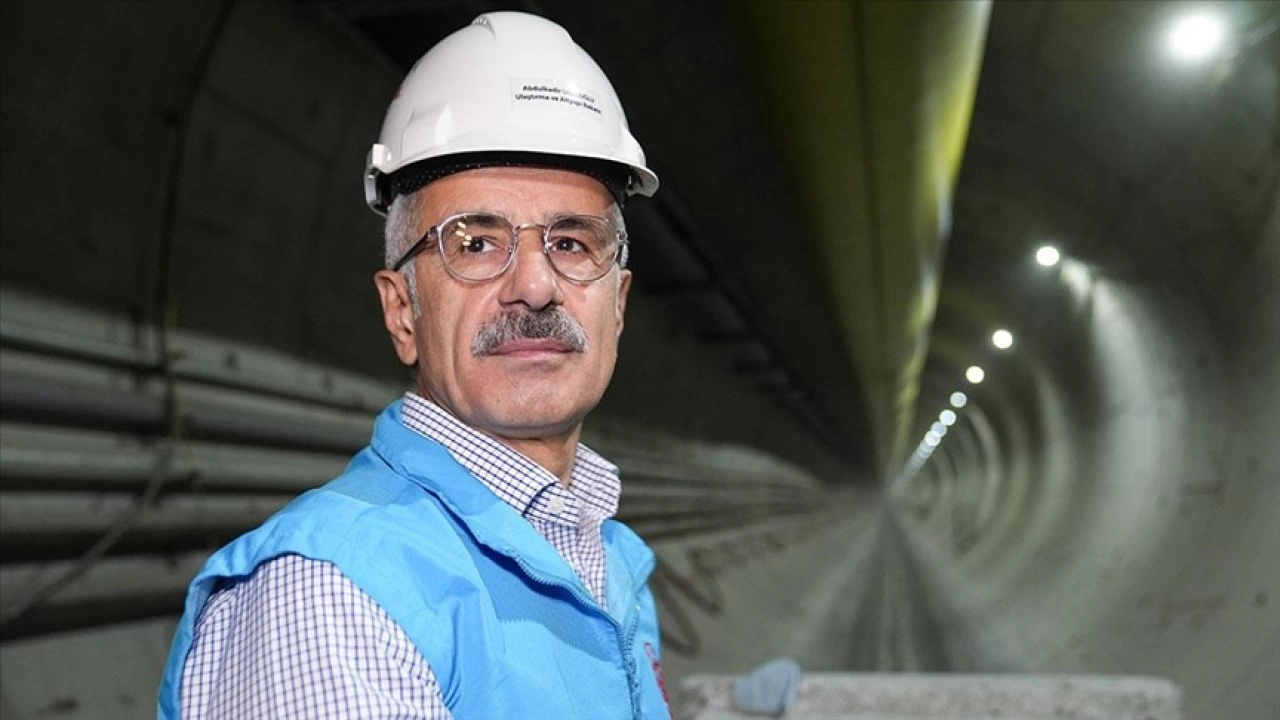 Bakan Uraloğlu: Halkalı-Ispartakule Hızlı Tren Hattı etabımız genelinde yüzde 69 ilerleme sağladık