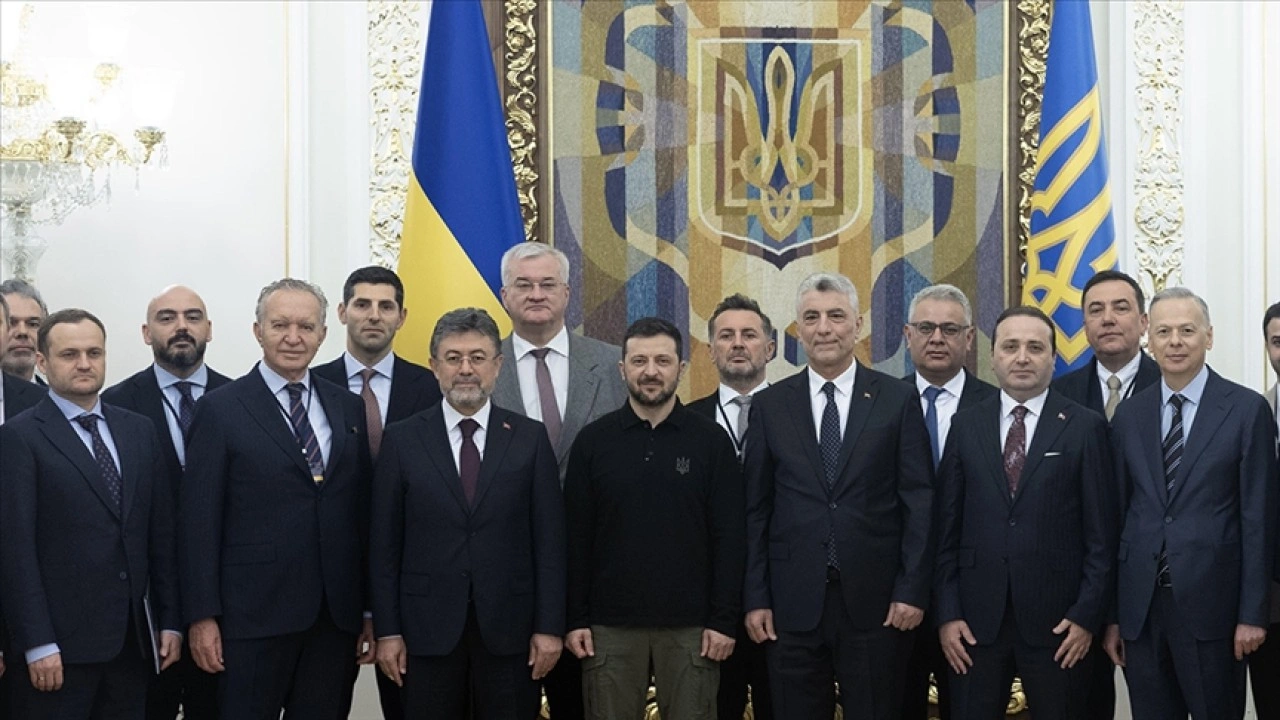 Bakanlar Yumaklı ve Bolat, Ukrayna Devlet Başkanı Zelenskiy ile görüştü