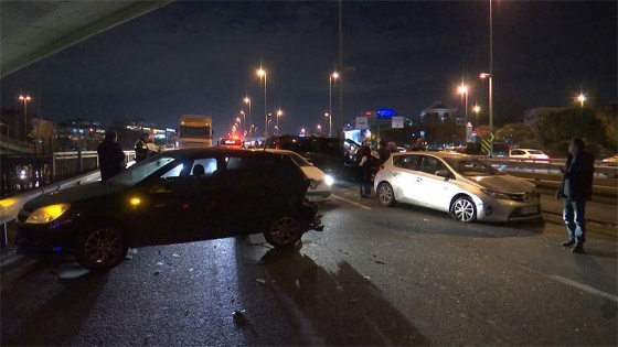 Bakırköy'de zincirleme trafik kazası: 1 yaralı