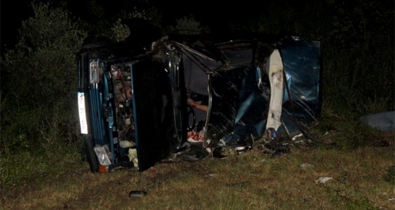 Balıkesir'de kaza: 1 ölü, 2 yaralı