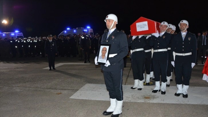 Balıkesir'deki trafik kazasında yaralanan polis memuru şehit oldu