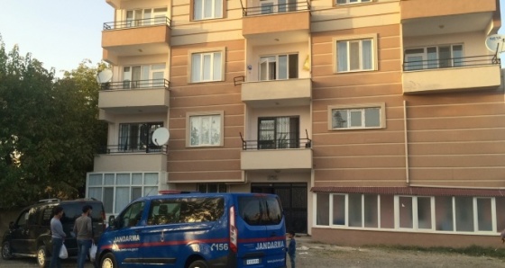 Balkon demiri koptu, 2 kadın yere çakıldı