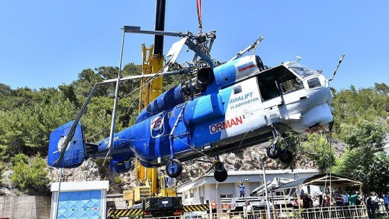 Baraja düşen yangın söndürme helikopteri çıkarıldı