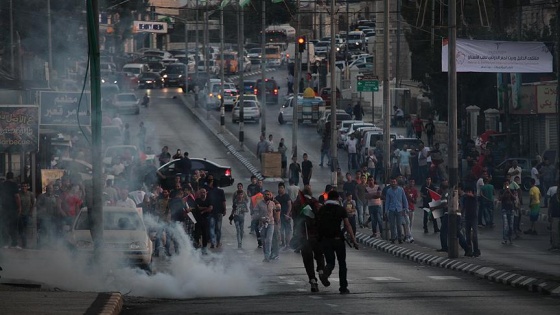 Barı Şeria'da 'İsrail'in Aksa'daki uygulamalarına tepki yürüyüşü'
