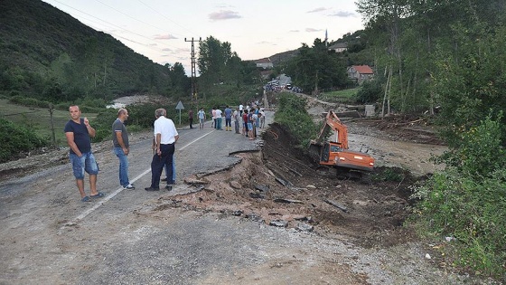 Bartın-Kastamonu karayolunun ulaşıma açılması çalışmaları sürüyor