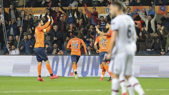 Başakşehir Beşiktaş'ı tek golle geçti