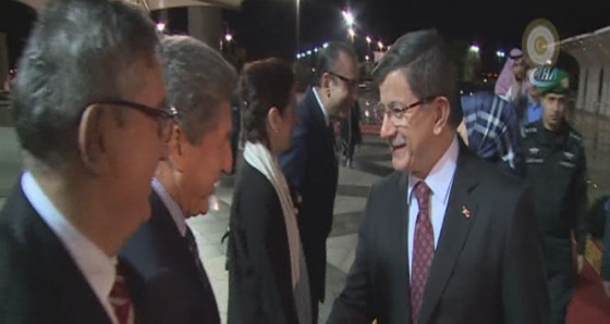 Başbakan Davutoğlu Suudi Arabistan'da