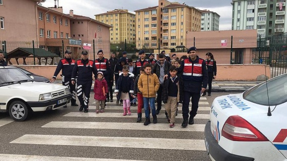 Başkent'te 'Öncelik Hayatın, Öncelik Yayanın' etkinliği