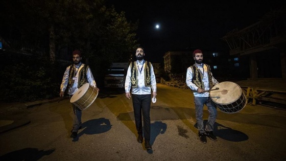 Başkentlileri sahura tasavvuf müziği ve ilahi eşliğinde uyandırıyorlar