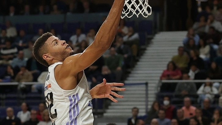 Basketbol THY Avrupa Ligi'nde haftanın MVP'si Walter Tavares