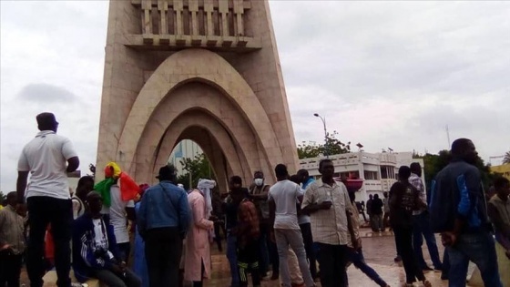 Batı Afrikalı liderler Mali&#039;de çözüm arıyor