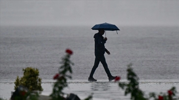 Batı Karadeniz ve Marmara'nın kuzeybatısında sağanak, Doğu Akdeniz'de fırtına bekleniyor - dikGAZETE.com - Son Dakika Haberler