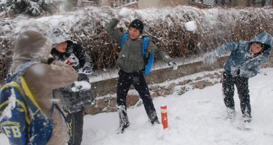 Bayburt’ta eğitime kar engeli | Bayburt&#039;ta 9 Ocak okullar tatil mi?