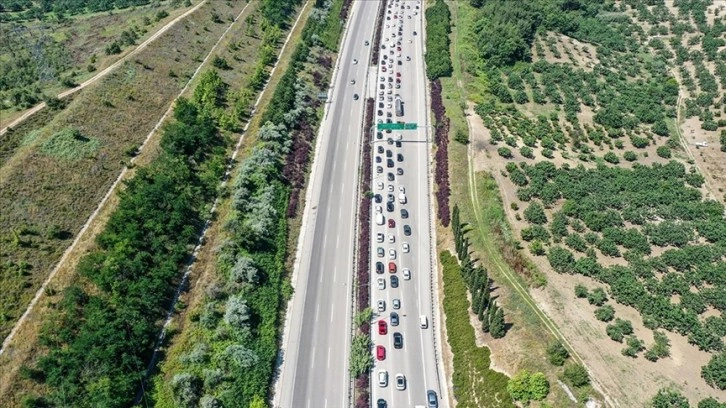 Bayram tatilinde yol güvenliği 30 bin 529 personelle sağlanacak