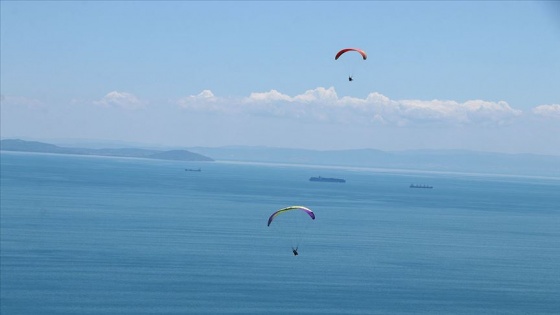 Bayram tatilini 'gökyüzüne dokunarak' geçiriyorlar