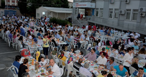 Bayrampaşa'da bereket sofrası