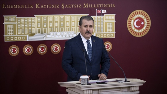 BBP Genel Başkanı Destici'den Medipol Başakşehir'e destek
