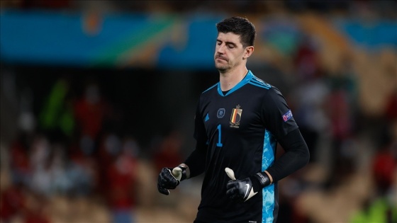 Belçikalı yıldız kaleci Courtois'dan, UEFA ve FIFA'ye eleştiri