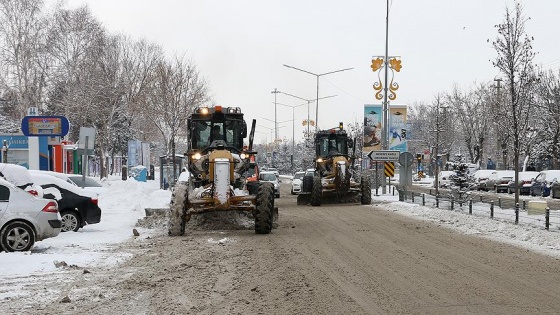 Belediyenin 'kar timleri' iş başında