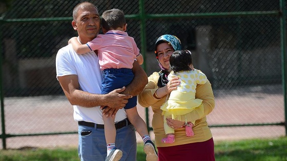 'Beni bırakmayın' diyen Berat ile 6 aylık Berra'nın ailesi oldular