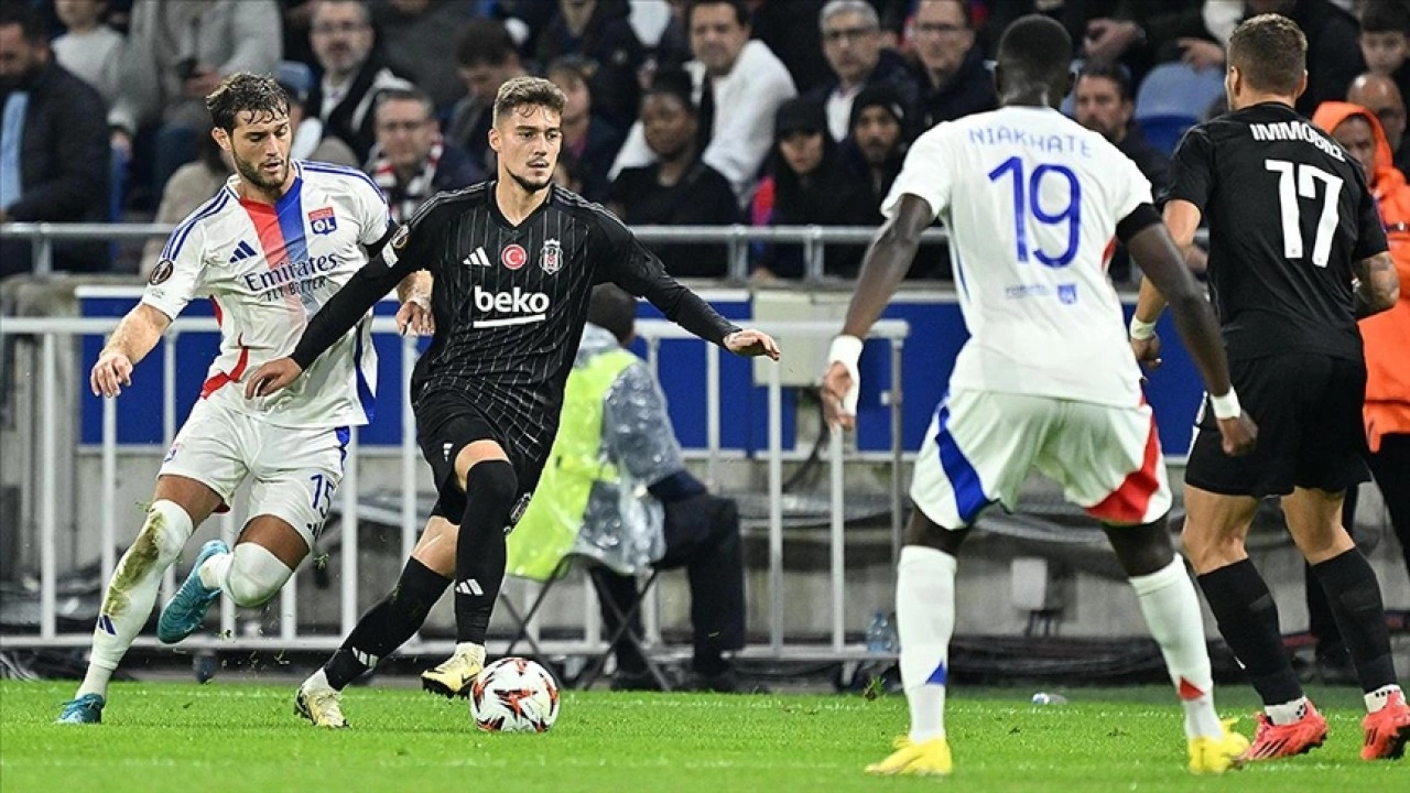 Beşiktaş, Fransa'da 3 puanı tek golle aldı