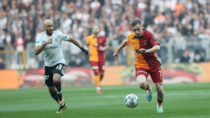 Beşiktaş ile Galatasaray derbisinde ilk yarı berabere tamamlandı
