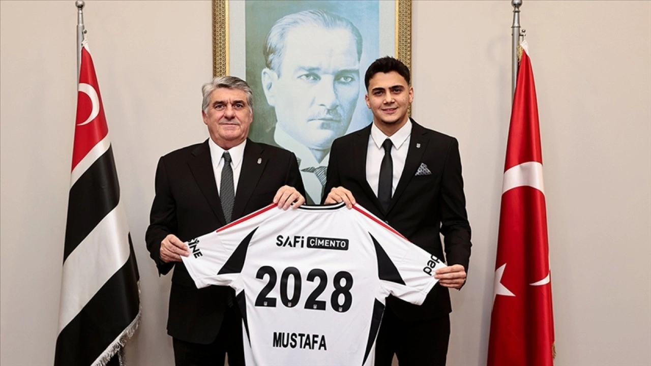 Beşiktaş, Mustafa Hekimoğlu'nun sözleşmesini 2027-2028 sezonu sonuna kadar uzattı