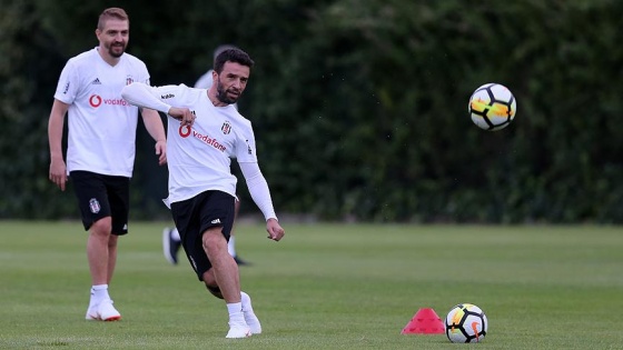 Beşiktaş'ta Gökhan ve Caner'de yırtık tespit edildi