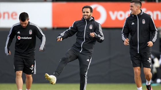 Beşiktaş'ta Mirin, Douglas, Boyd ve Lens'in lisansı çıkarılmadı