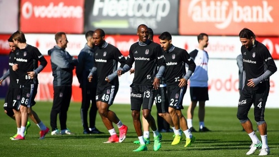 Beşiktaş'ta Olympique Lyon mesaisi sürüyor