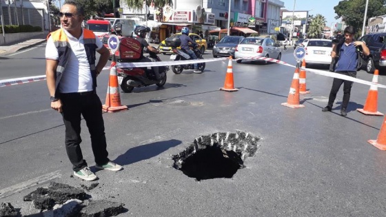 Beşiktaş'ta yolda çökme