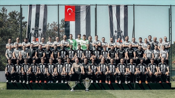 Beşiktaş'tan iki kupalı paylaşım