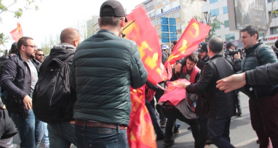 Beşiktaş'tan Taksim'e yürümek isteyen gruba müdahale