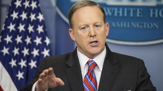 Beyaz Saray Sözcüsü Spicer'dan 'Hitler' özrü