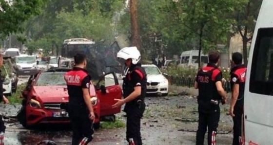 Beyazıt'taki bombalı saldırı sosyal medyada (İstanbul patlama görüntüler)